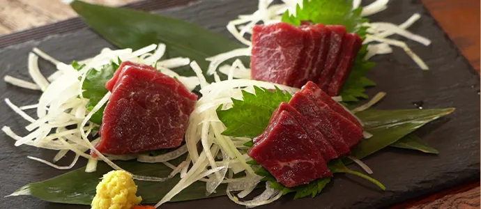 スライスしましたら、お皿に盛り付けて完成です。